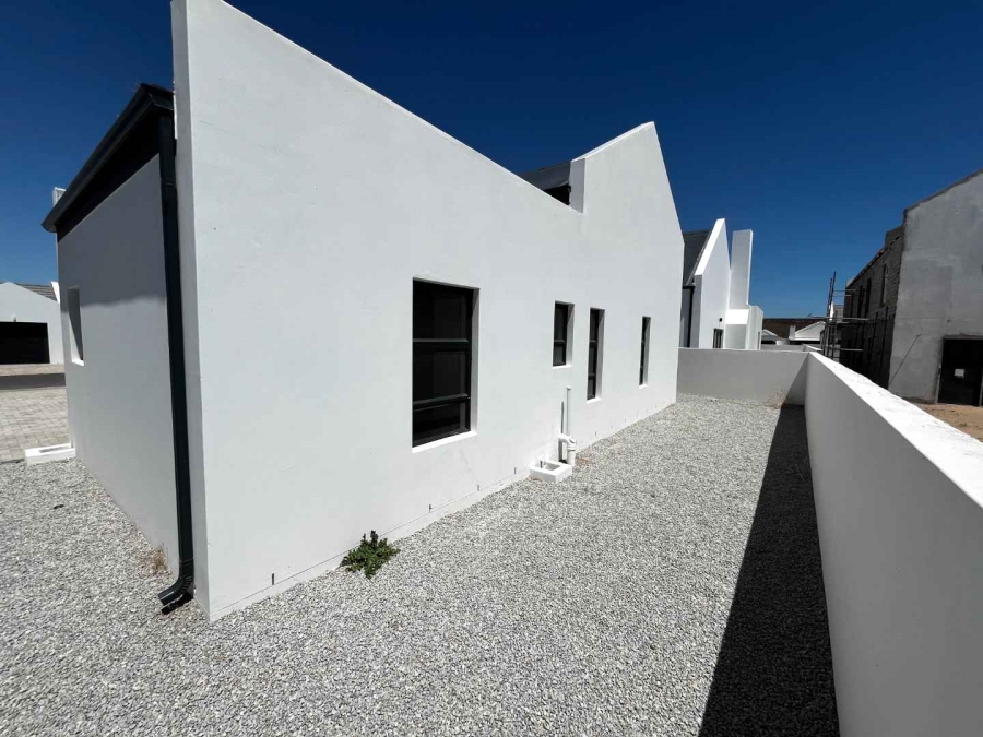 3 Bedroom Property for Sale in Britannia Bay Western Cape